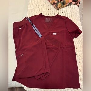 Figs scrub jogger set